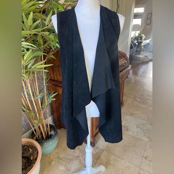 Calvin Klein ladies vest good condition small - Picture 3 of 6